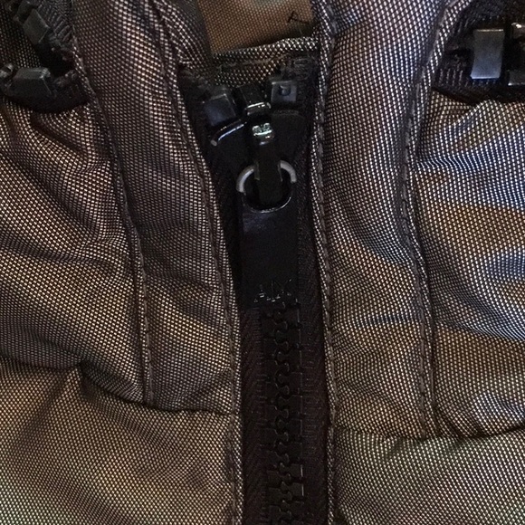 A/X Armani Exchange Silver/Gray Puffer Jacket. - Picture 16 of 16
